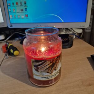 Large Yankee Candle - Sparkling Cinnamon
